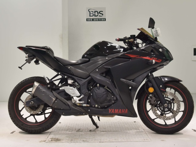 Yamaha YZF-R3 2015