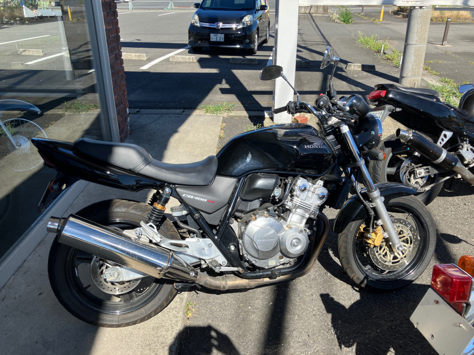 Honda CB400SF 2025