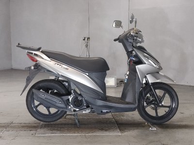 Suzuki ADDRESS V110