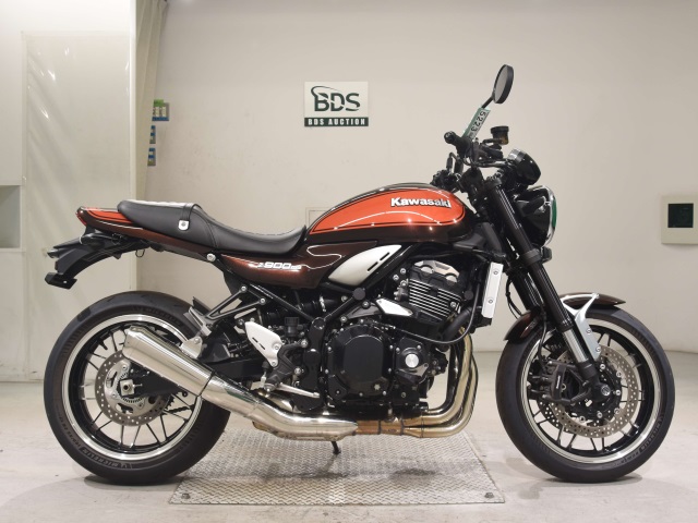Kawasaki Z900RS 2017
