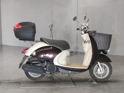 Yamaha VINO MORPHE 2011