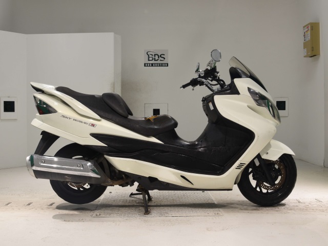 Suzuki SKYWAVE 250S