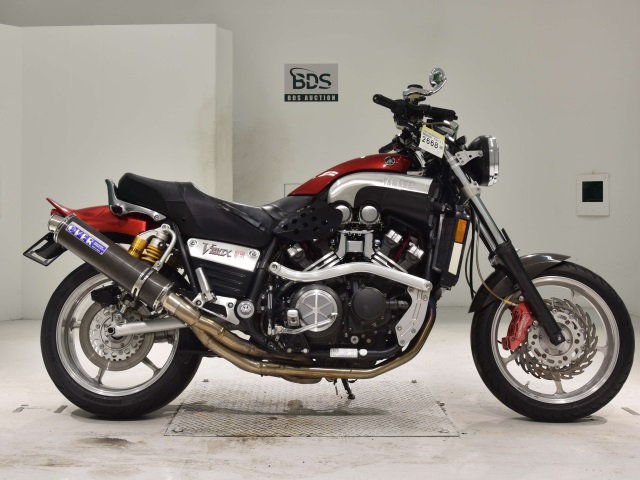 Yamaha V-MAX1200 2004