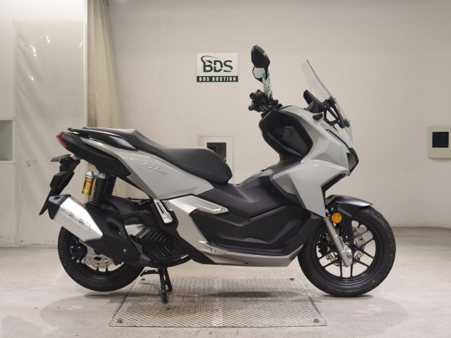Honda ADV 160 2025