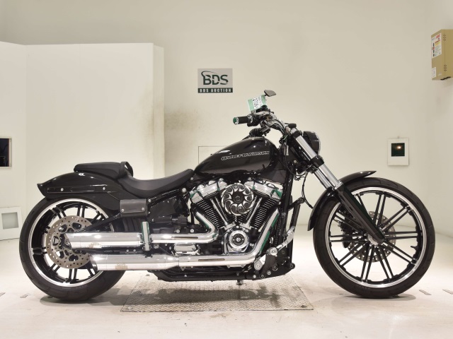 HD BREAKOUT FXBRS1870 2021