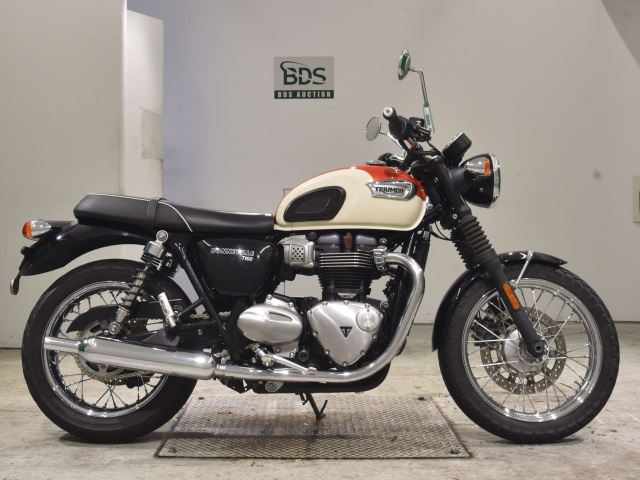 Triumph BONNEVILLE T100 2017