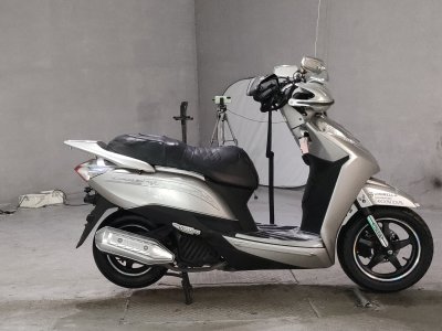 Honda LEAD125 2016