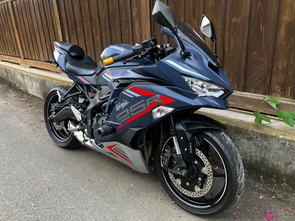 Kawasaki NINJA ZX-25R 2022