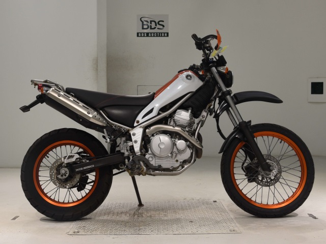 Yamaha TRICKER 2018