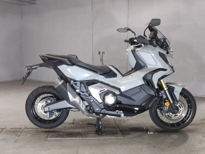 Honda X-ADV750 2023