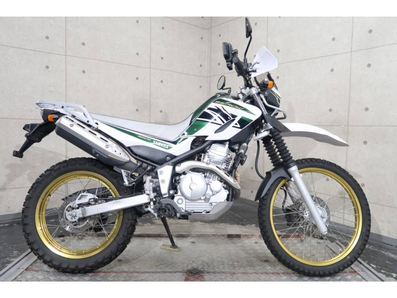 Yamaha SEROW XT250 2018