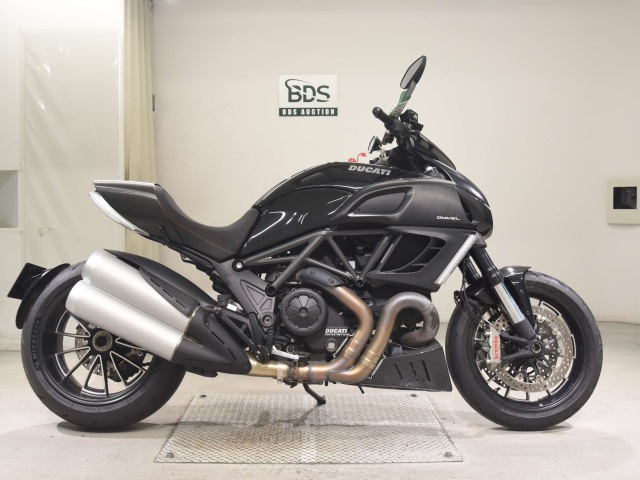 Ducati DIAVEL 2013