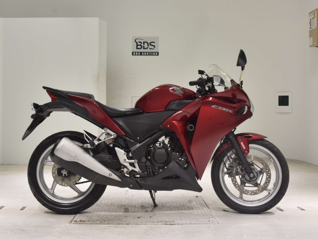 Honda CBR250RA 2011