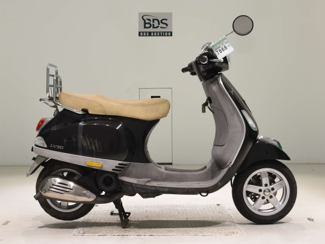 Vespa lx50