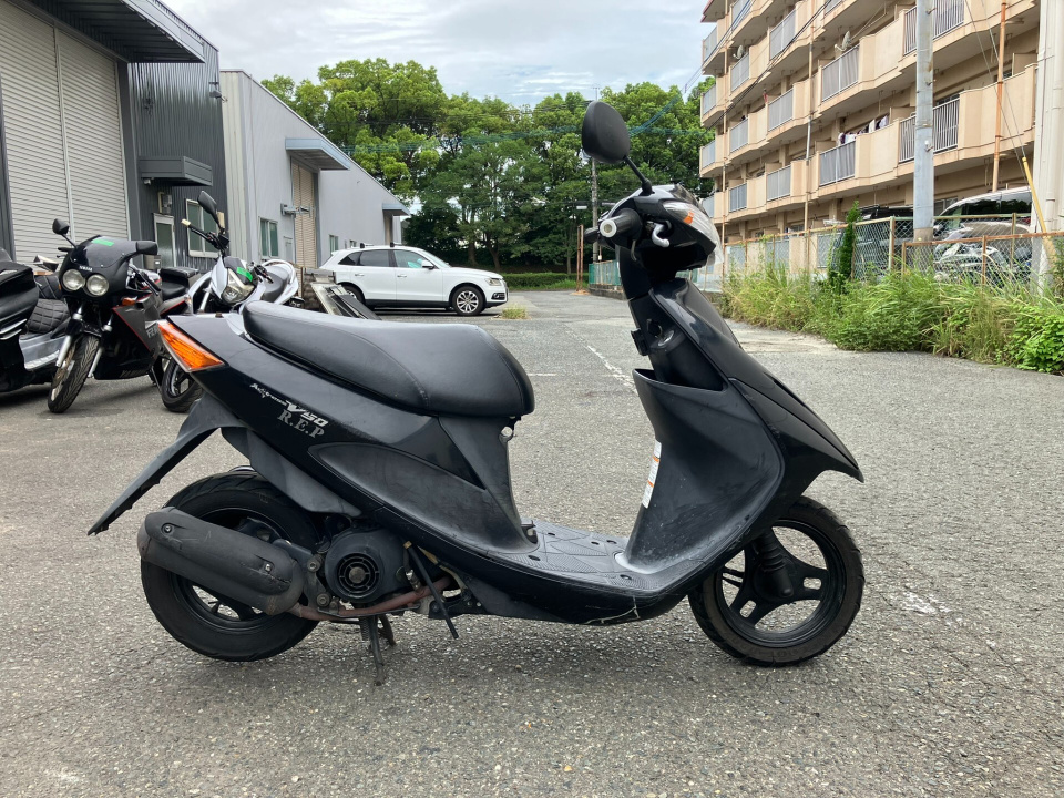 Suzuki ADDRESS V50