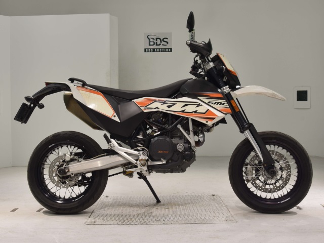 KTM 690 SMC 2011