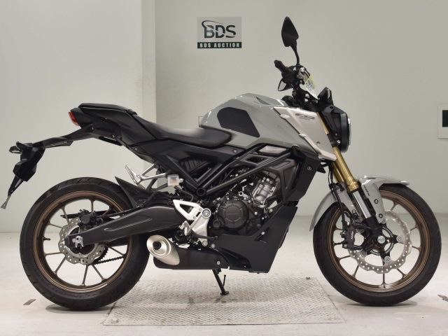 Honda CB125R 2021