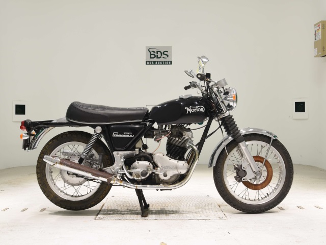 Norton ｺﾏﾝﾄﾞ750
