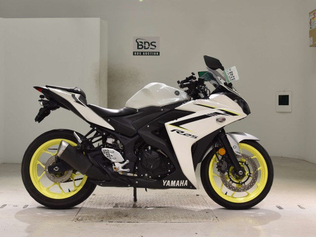 Yamaha YZF-R25A 2018