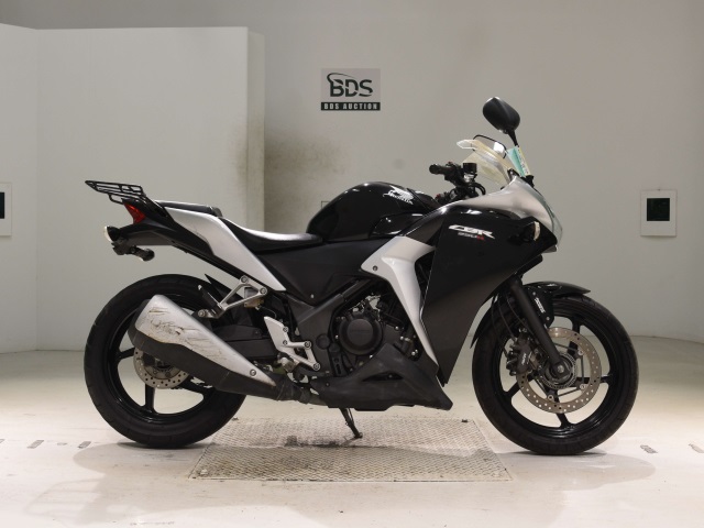 Honda CBR250RA 2011