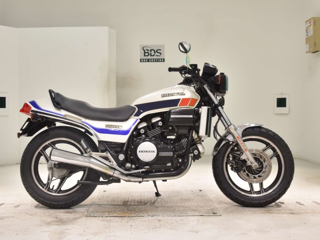 Honda VF750S SABER 1985