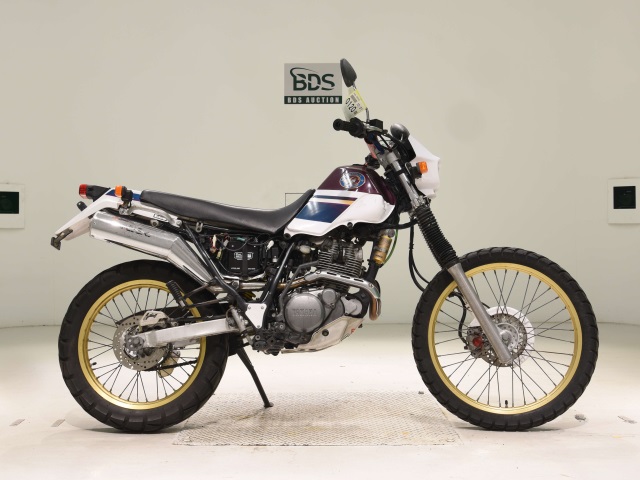 Yamaha SEROW XT225 1996