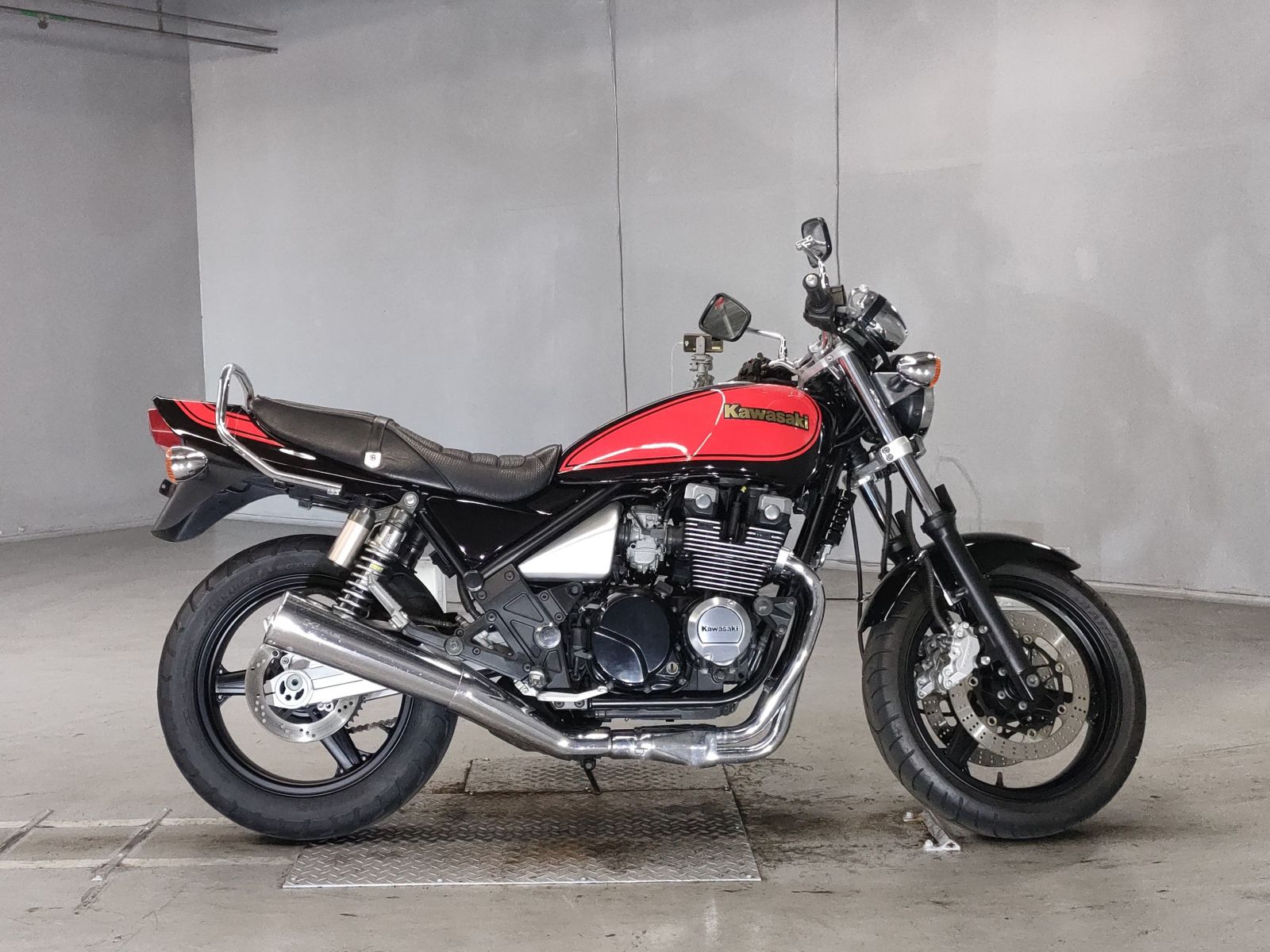 Kawasaki ZEPHYR400 2006