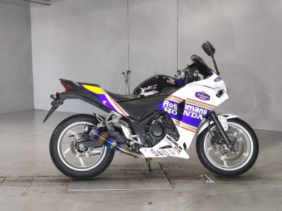 Honda CBR250R