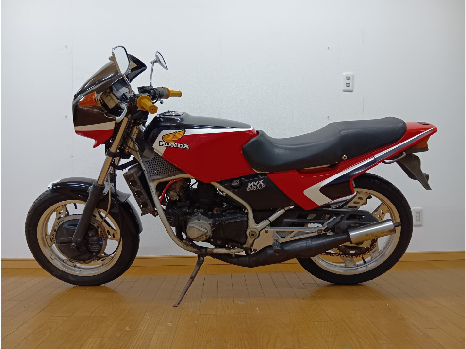 Honda MVX250F 1983