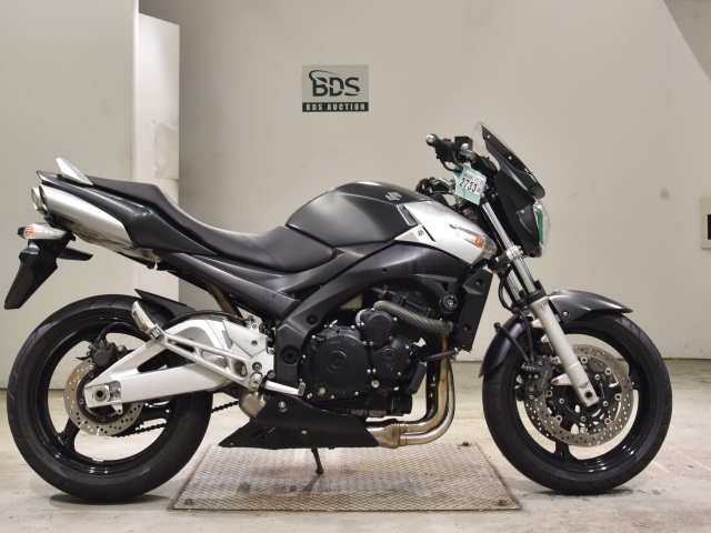 Suzuki GSR400 2007