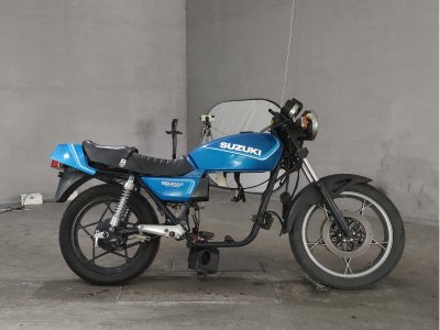 Suzuki GSX400F