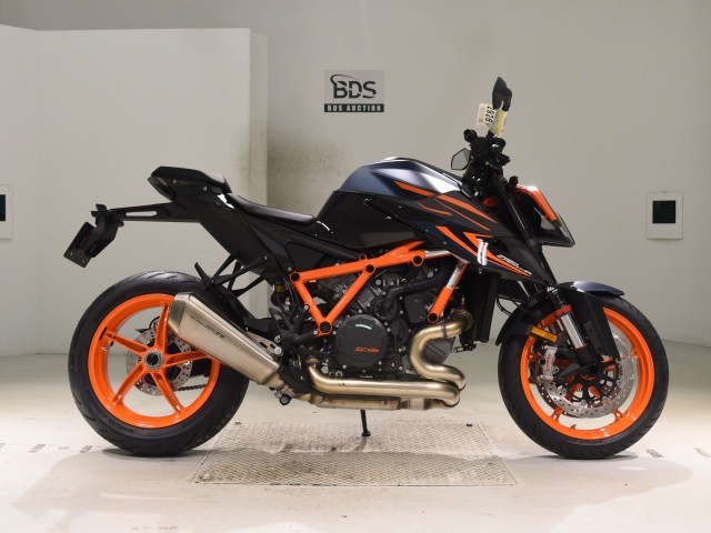 KTM 1290 SUPERDUKE R 2025