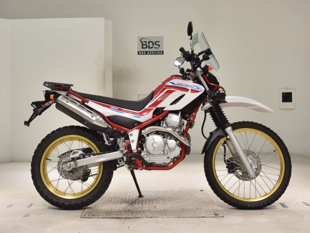 Yamaha SEROW XT250 2020