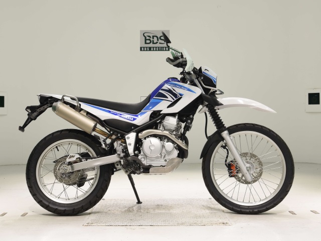 Yamaha SEROW XT250 2018