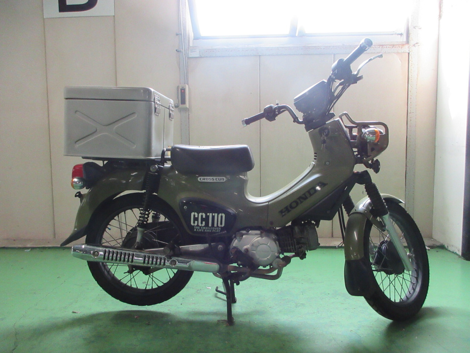 Honda CC110 CROSSCUB 2018