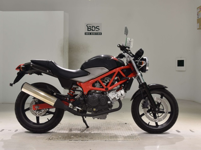 Honda VTR250 2011