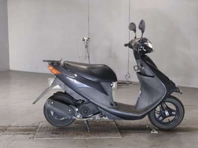 Suzuki ADDRESS V50