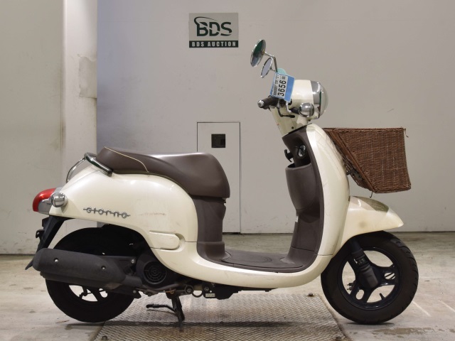 Honda GIORNO 2011