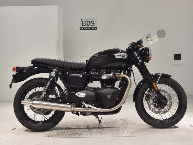 Triumph BONNEVILLE T100 2023