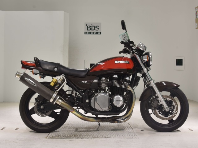Kawasaki ZEPHYR750 2007