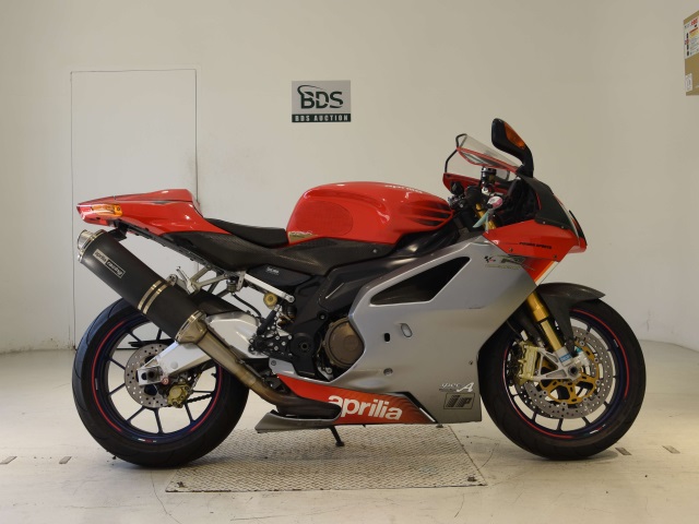 Aprilia RSV1000R 2005