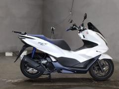 Honda PCX e:HEV 2021