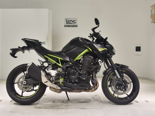 Kawasaki Z900 2021