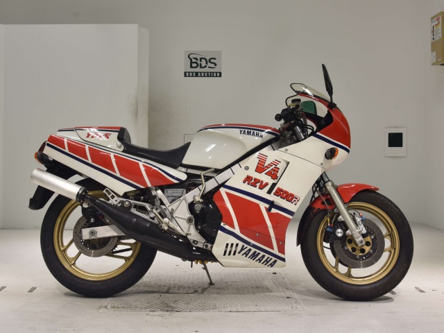 Yamaha RZV500R 1984