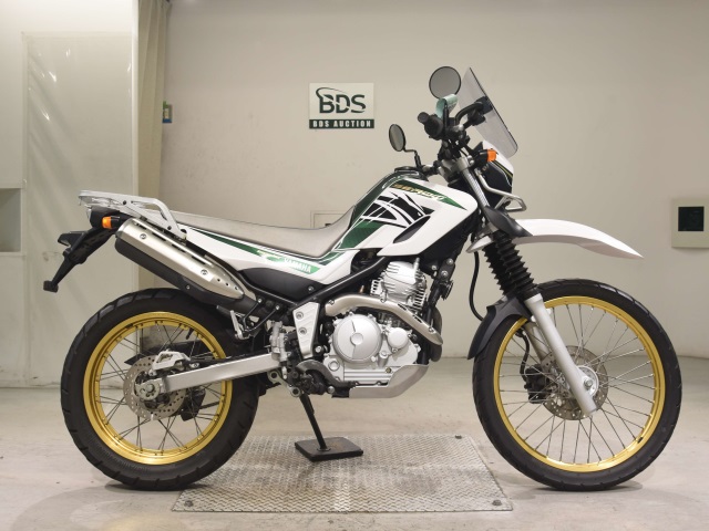 Yamaha SEROW XT250 2018
