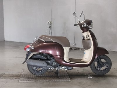 Honda GIORNO 2011