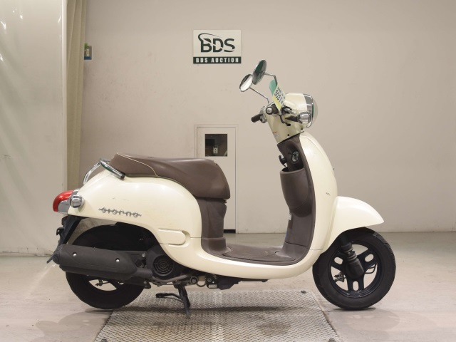 Honda GIORNO 2011