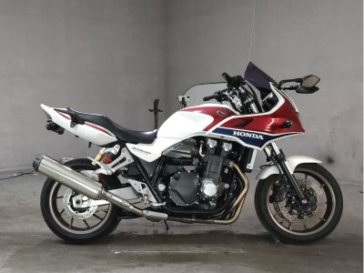 Honda CB1300SF 2016