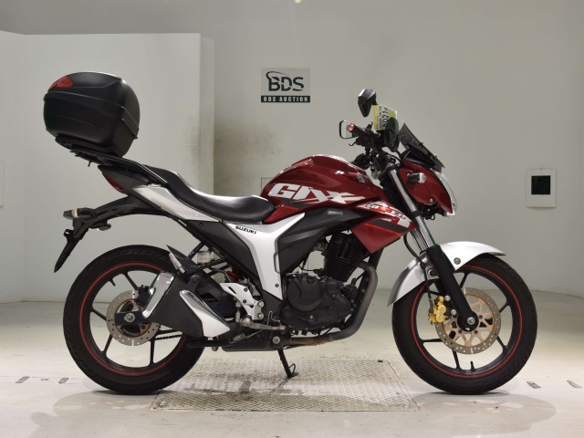 Suzuki GIXXER150