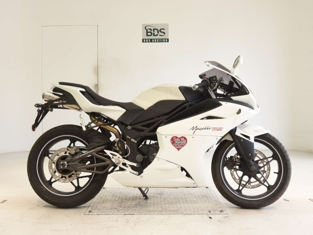 Honda ﾒｶﾞﾘ250R 2012